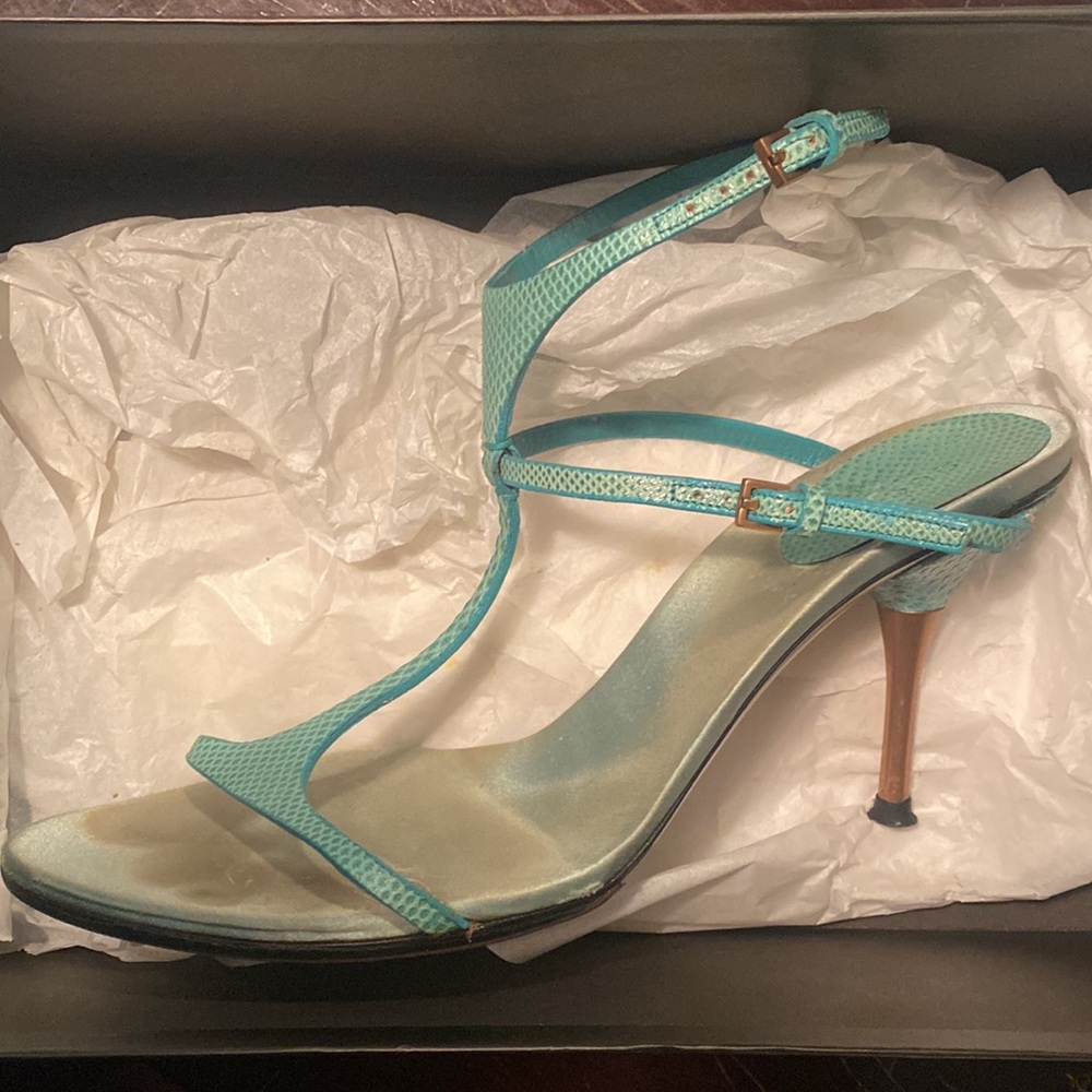 Gucci Turquoise Strappy T-strap Heels - Picture 2 of 7